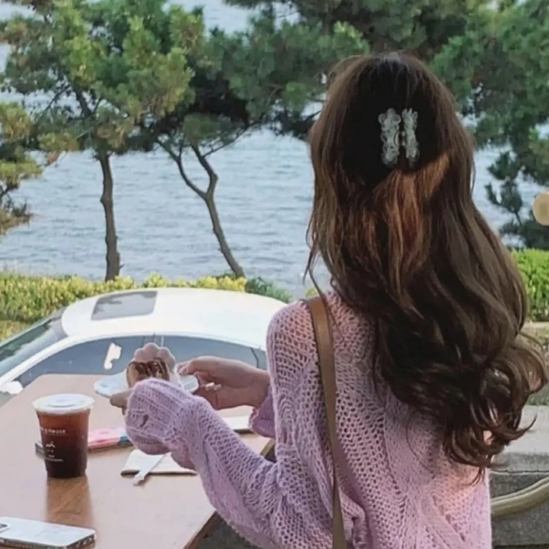 背带短裤丧尸来袭