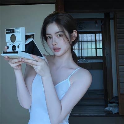 关于莉莉周的一切